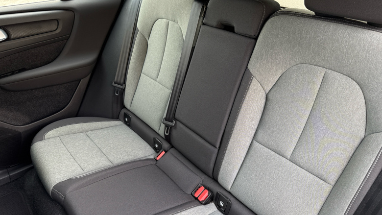 Volvo XC40 2.0 B3P Core 5dr Auto Petrol Estate